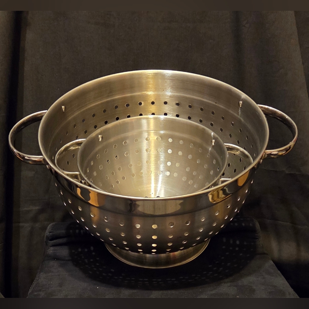 Set of 2 Cuisinart Stainless Steel Colanders 5Qt & 1.5Qt